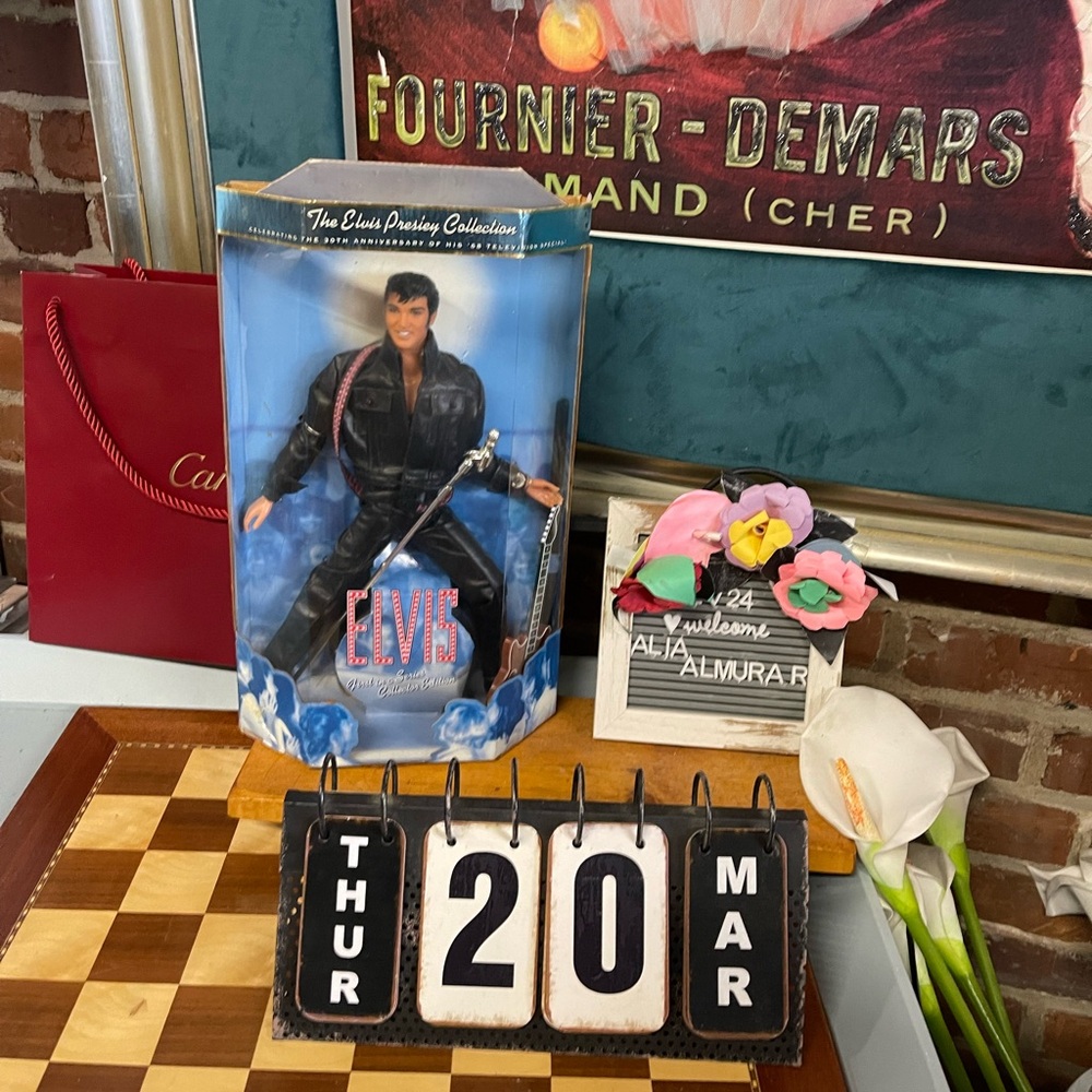 Elvis Presley ‘68 Comeback TV Special Mattel Barbie Doll 20544 1998